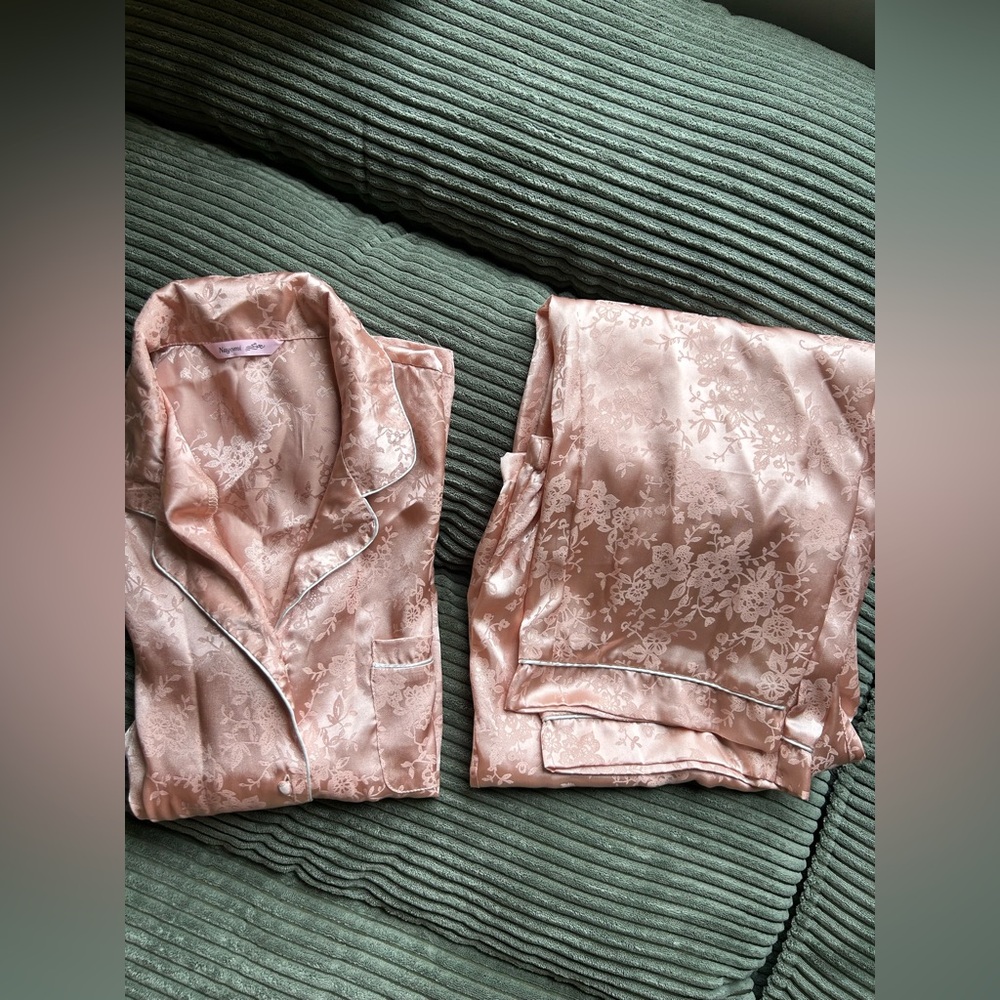 Elegant Pink Satin Pajama Set